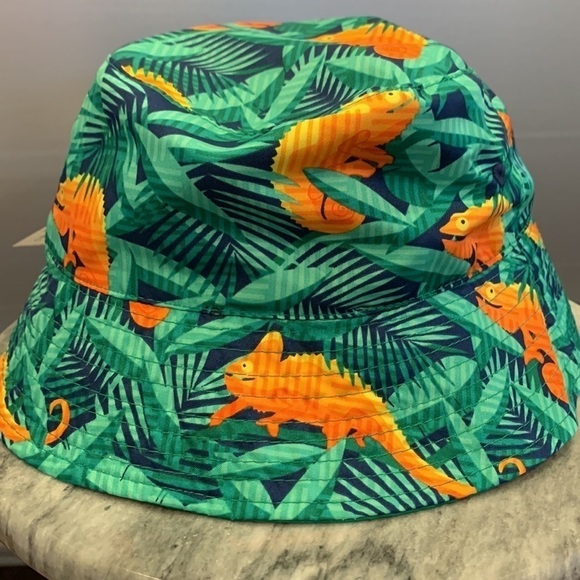 UV Skinz Sun Hat sun wear unisex child size 6 bucket hat goldfish and green leaf - Picture 1 of 14